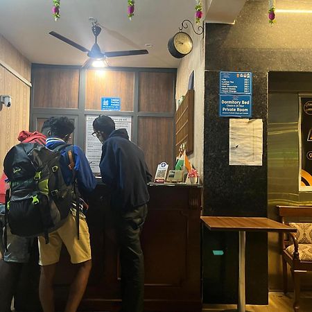 Homestay Ac Dormitory 新德里 外观 照片