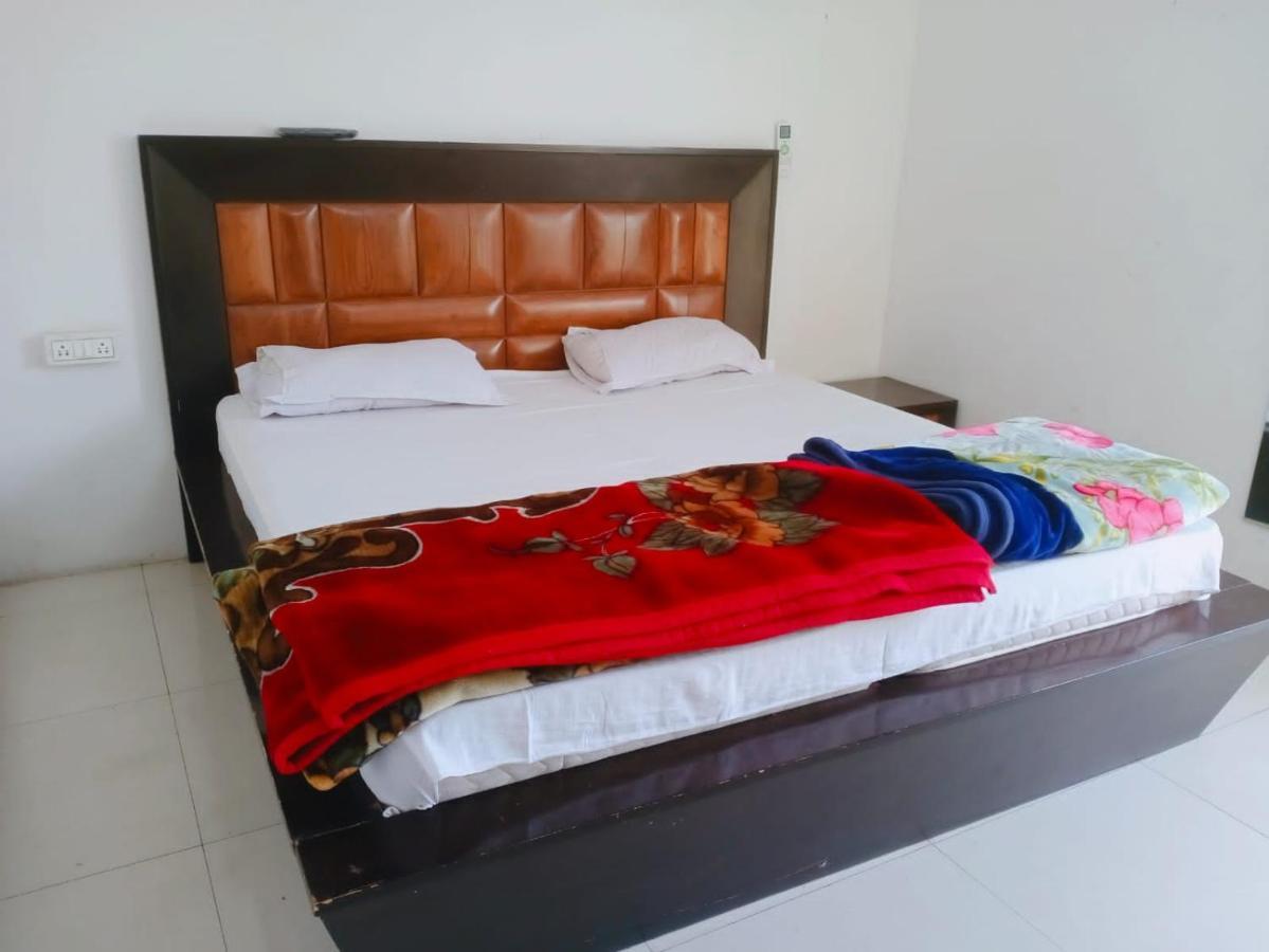 Homestay Ac Dormitory 新德里 外观 照片