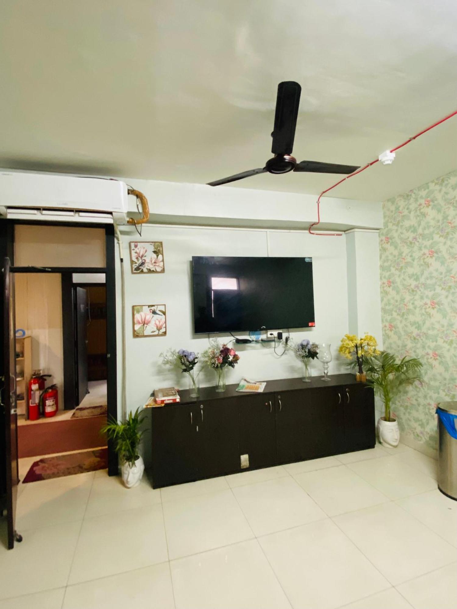 Homestay Ac Dormitory 新德里 外观 照片