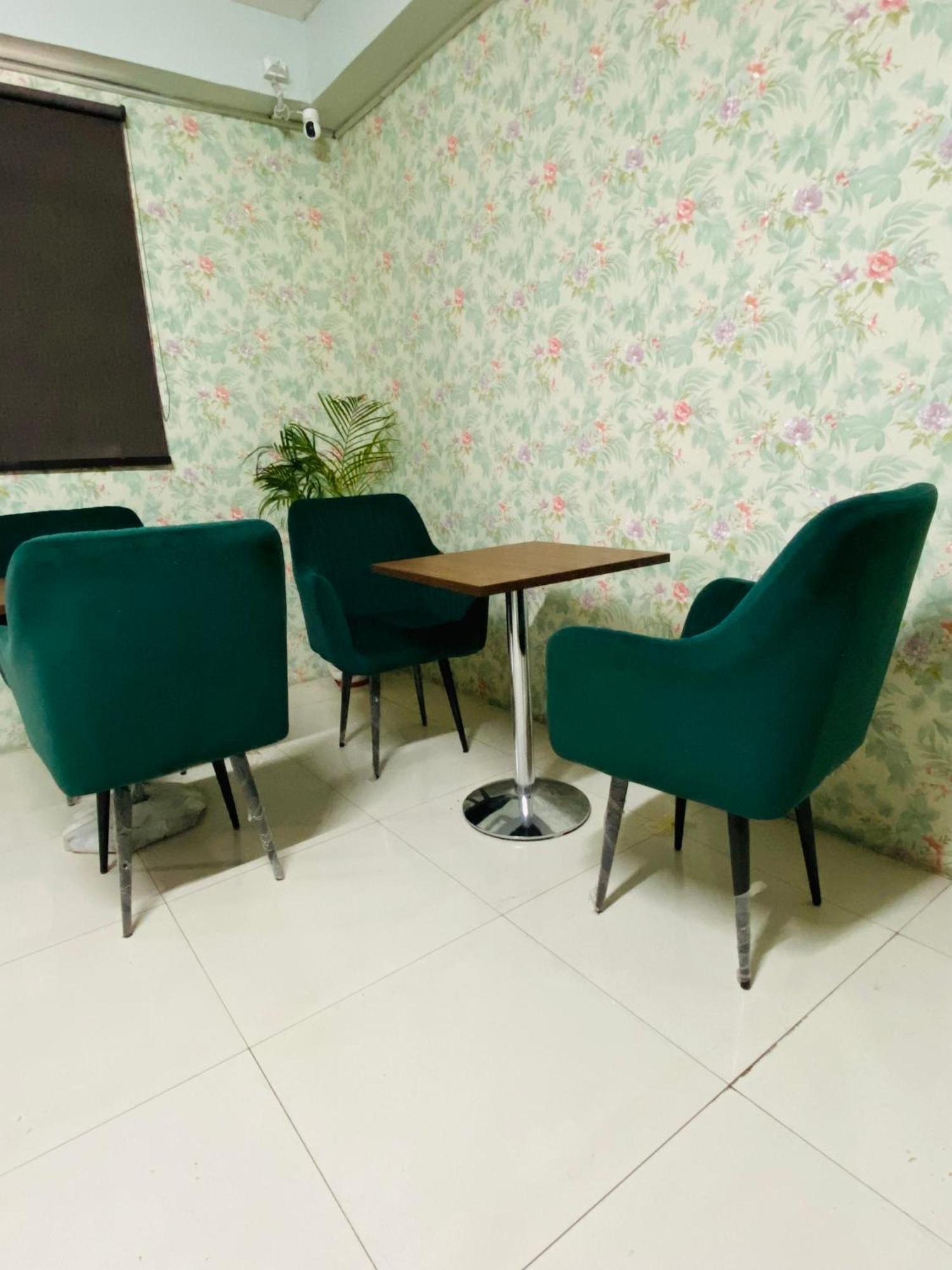 Homestay Ac Dormitory 新德里 外观 照片