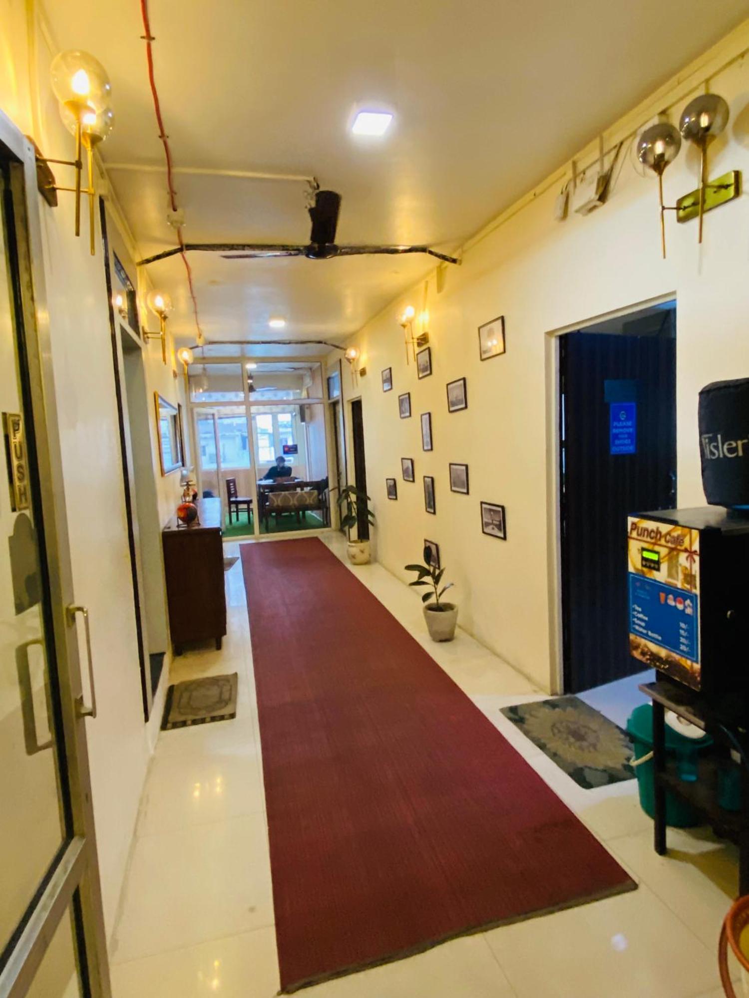Homestay Ac Dormitory 新德里 外观 照片