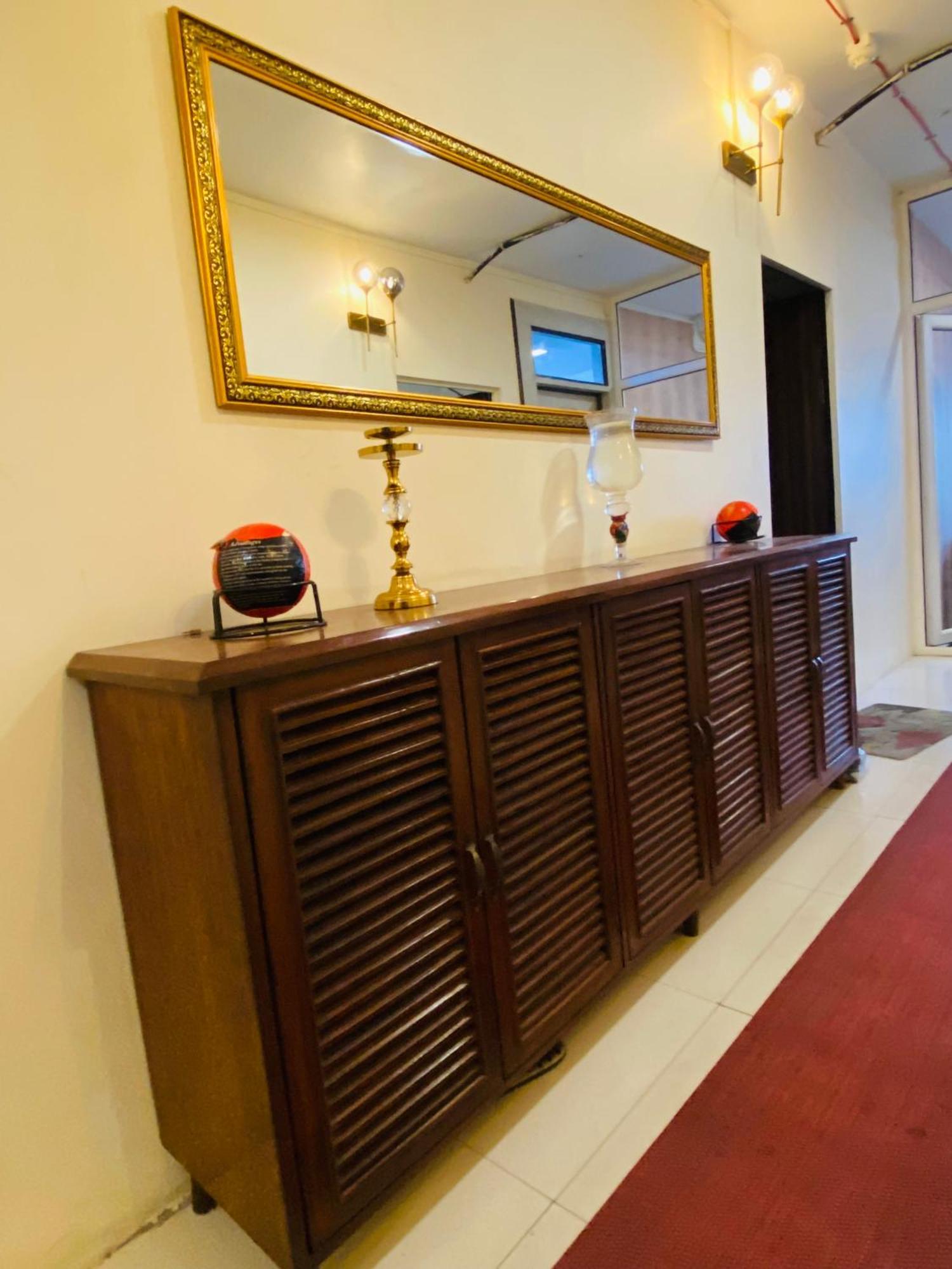 Homestay Ac Dormitory 新德里 外观 照片