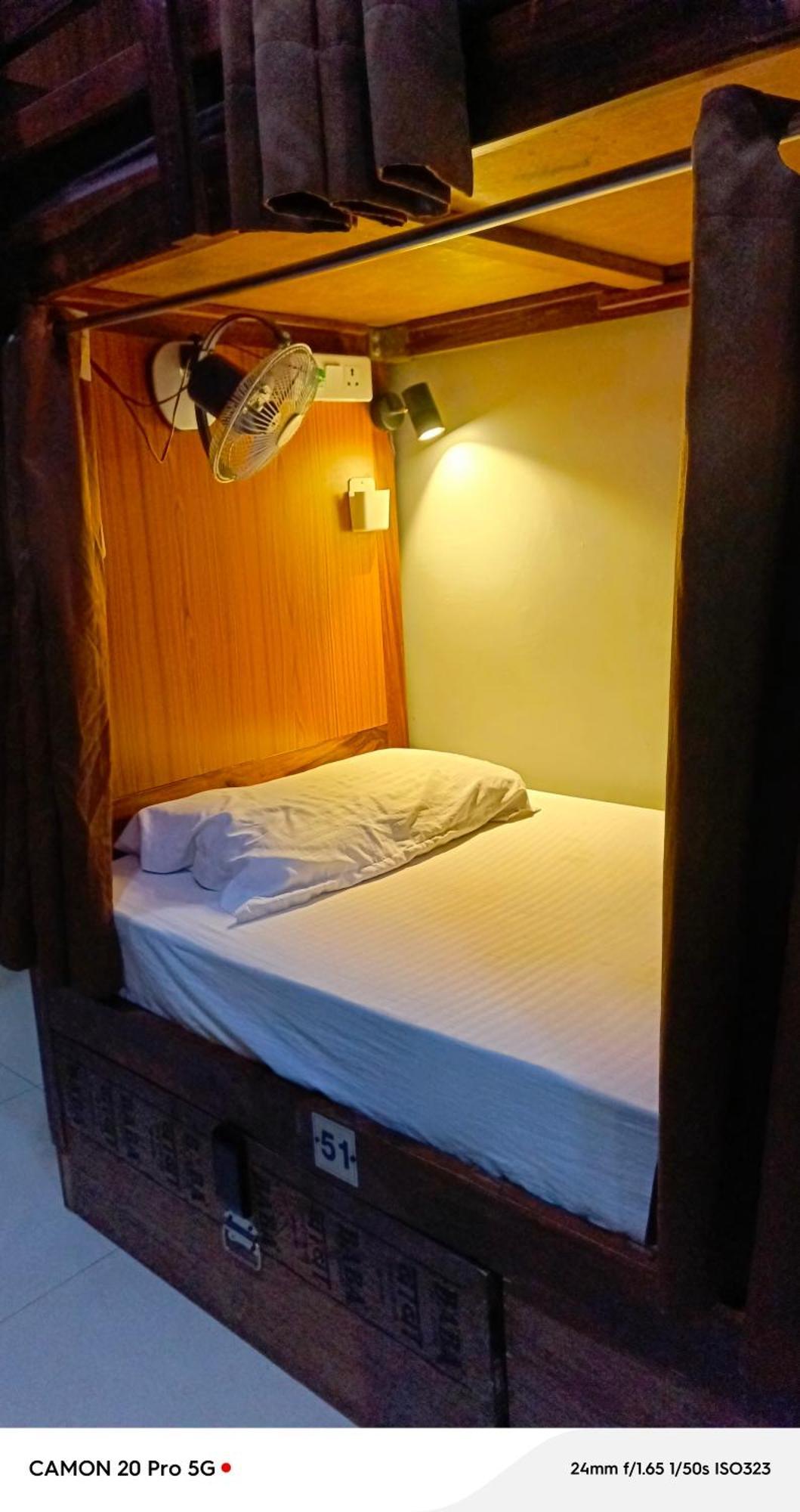 Homestay Ac Dormitory 新德里 外观 照片