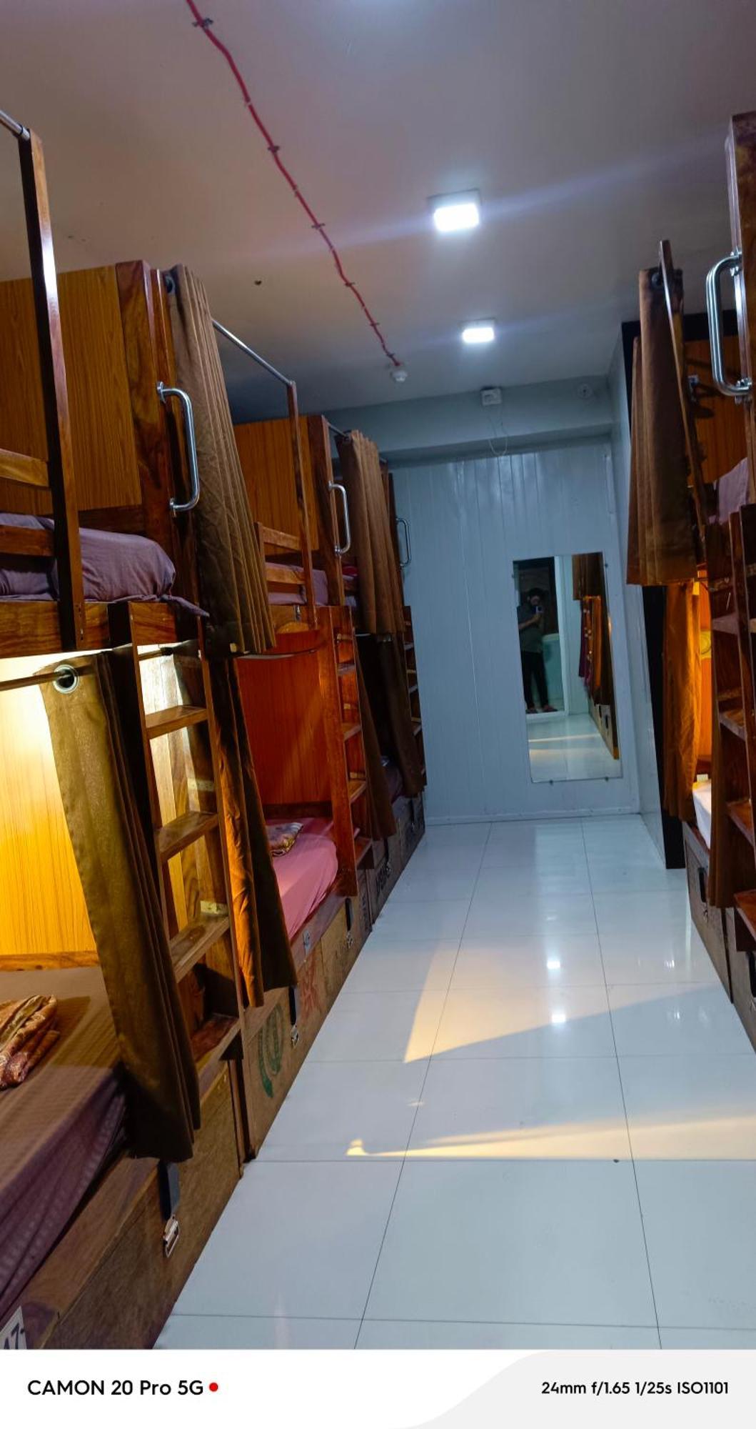 Homestay Ac Dormitory 新德里 外观 照片